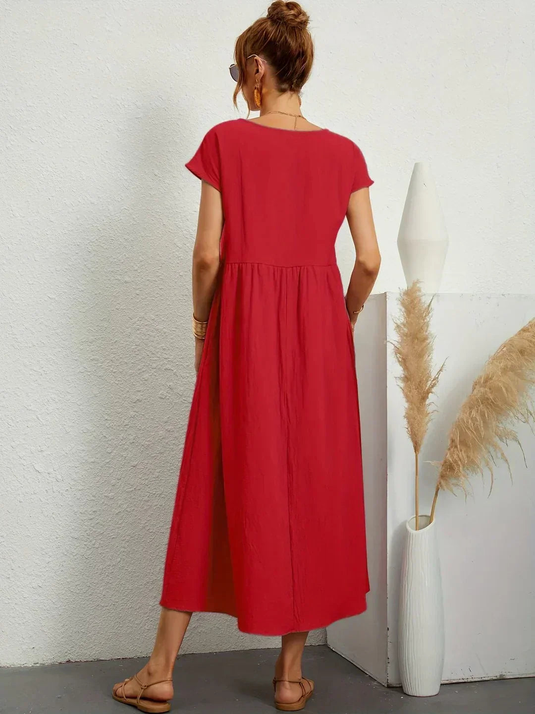 Gabrielle | Fluid midi dress of timeless elegance