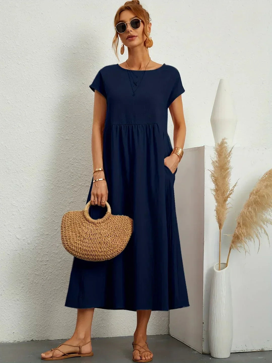 Gabrielle | Fluid midi dress of timeless elegance
