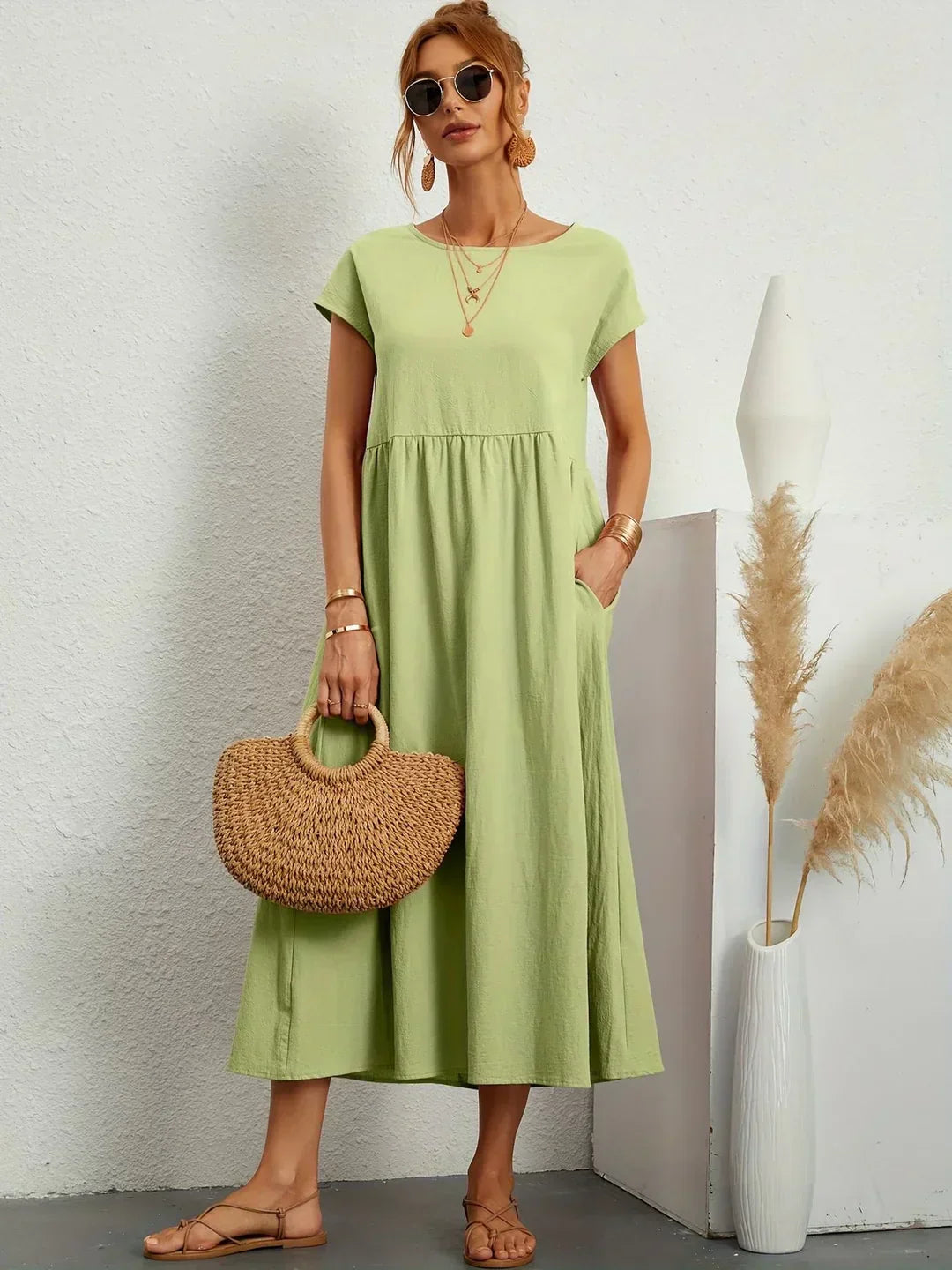 Gabrielle | Fluid midi dress of timeless elegance